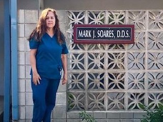 牙科辅助Gloria Mejorado